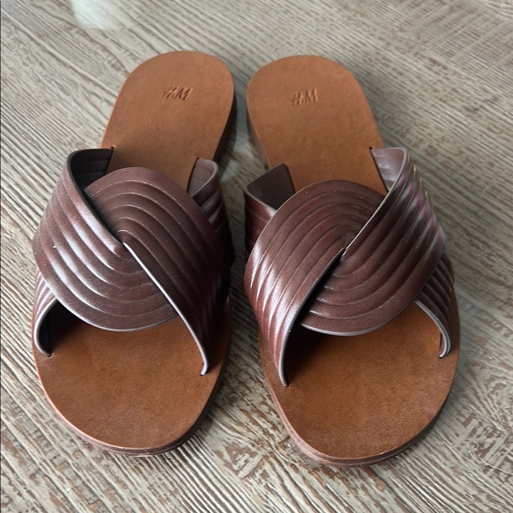 H&M dark brown sandals size 6